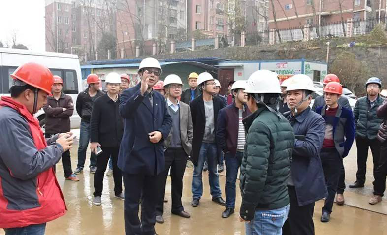 金开球友会手机版高管前往万科金域传奇项目交流学习