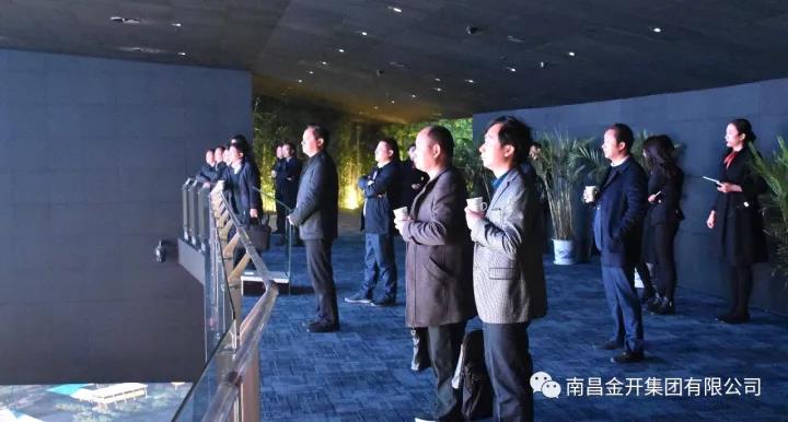 永修县县长郑绍一行莅临金开球友会手机版进行考察学习