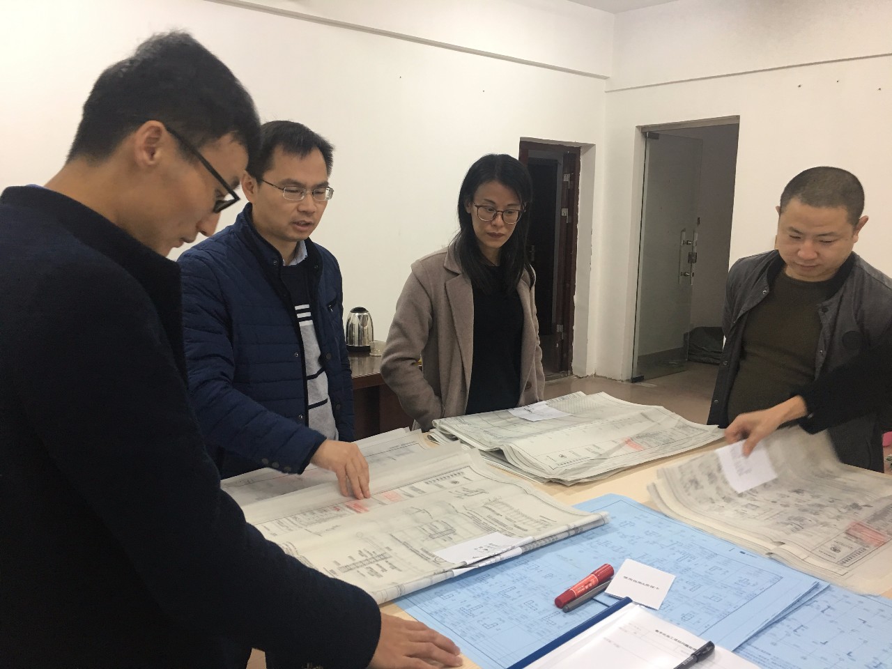 档案信息化在前行！金开球友会手机版实地考察档案管理模式