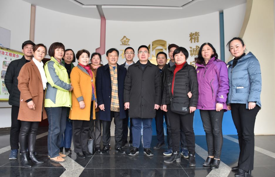 工匠球友会手机版组织召开退休职工座谈会 