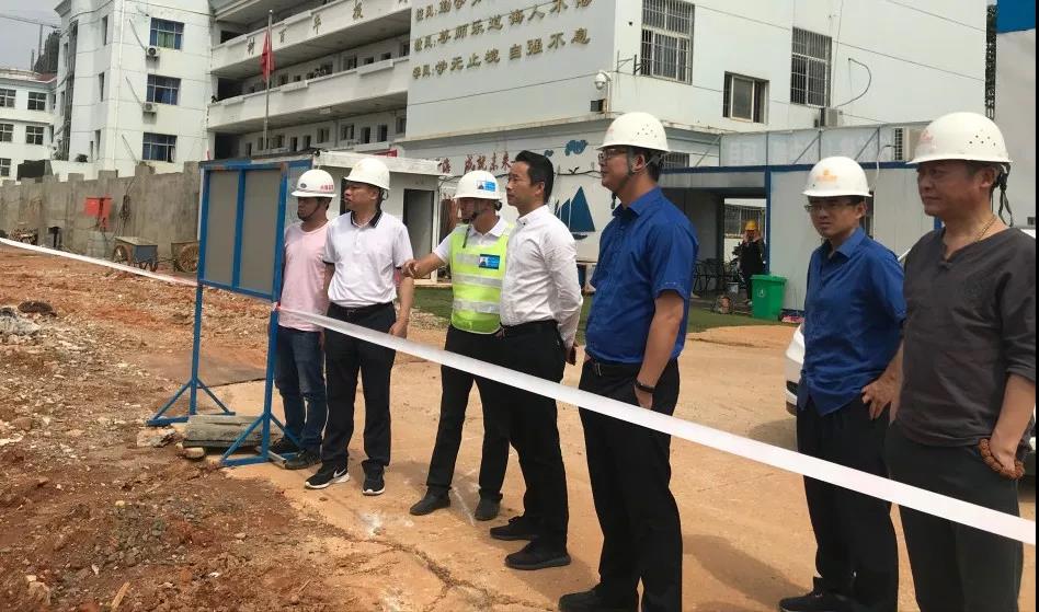 球友会手机版副总经理熊爱华现场调研正合公司在建项目
