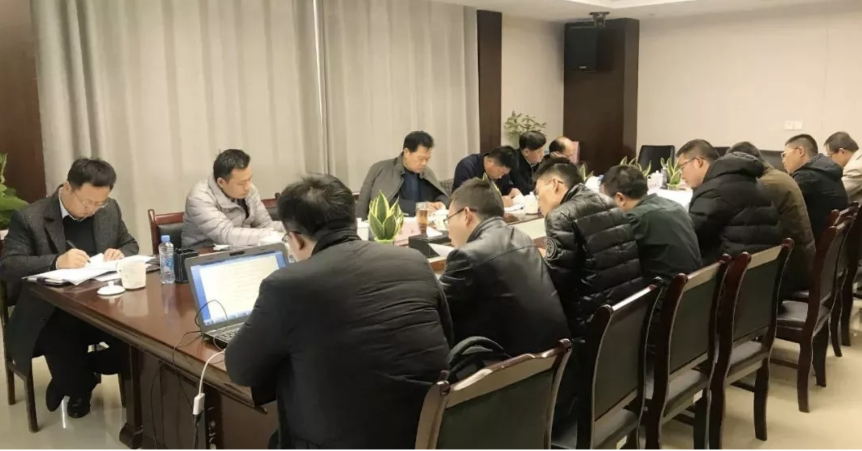 金开球友会手机版召开2020年新建、续建及完工项目推进计划汇报专题