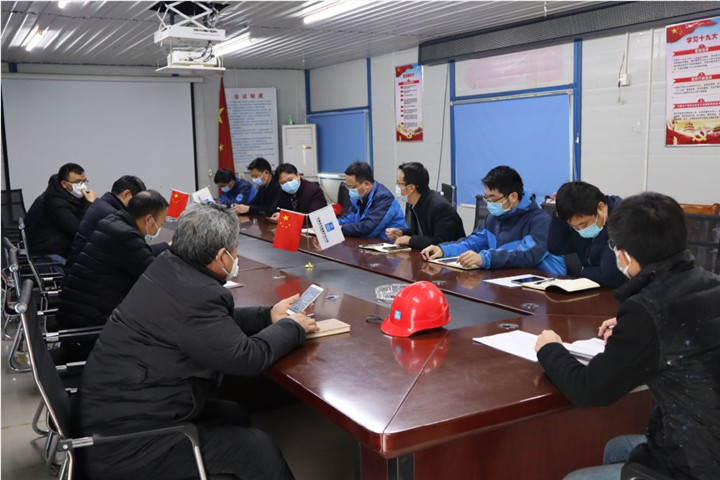球友会手机版副总经理胡许亮现场调度同兴达项目入驻问题