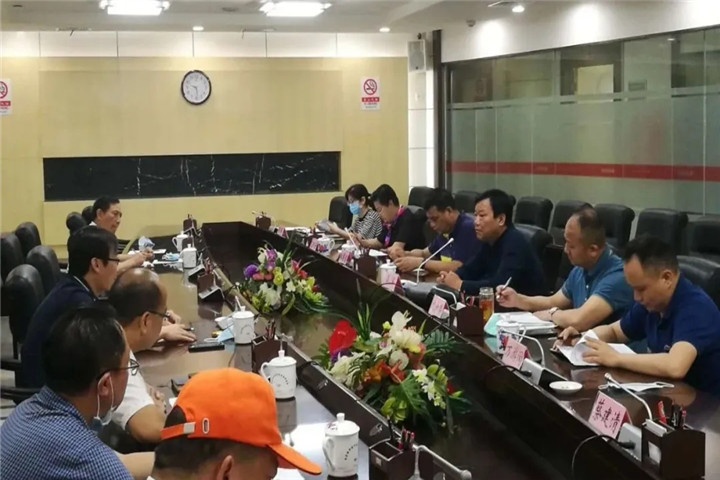 市城管局党委委员吴军一行调研金开球友会手机版环卫作业运行情况
