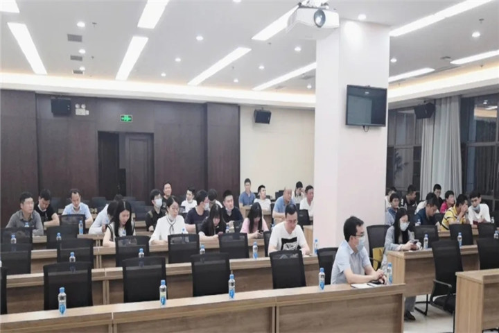 南昌金开球友会手机版开展2020年度建设工程安全管理培训会