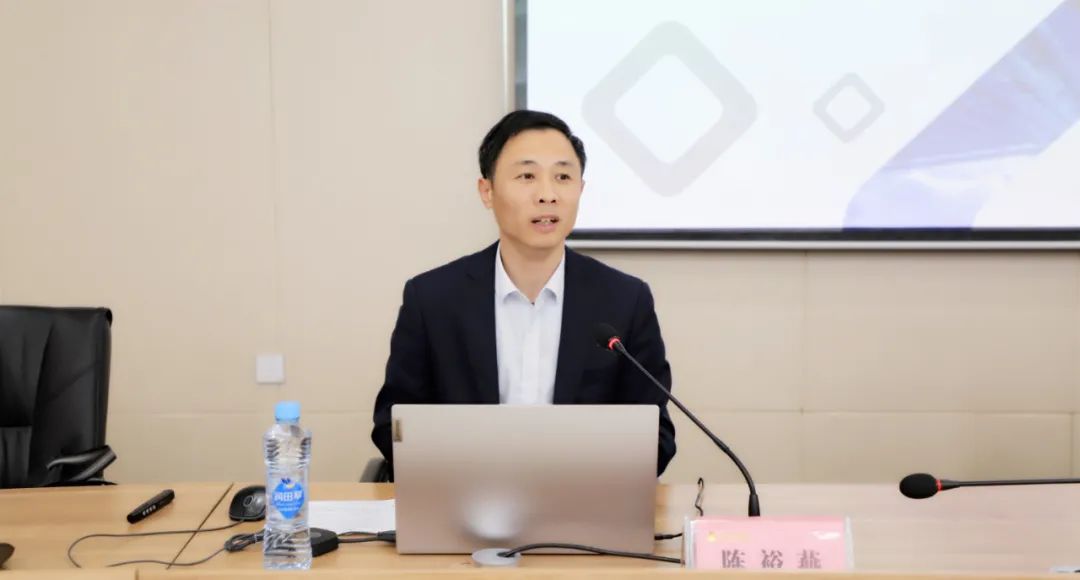 金开球友会手机版举办招投标相关专题培训
