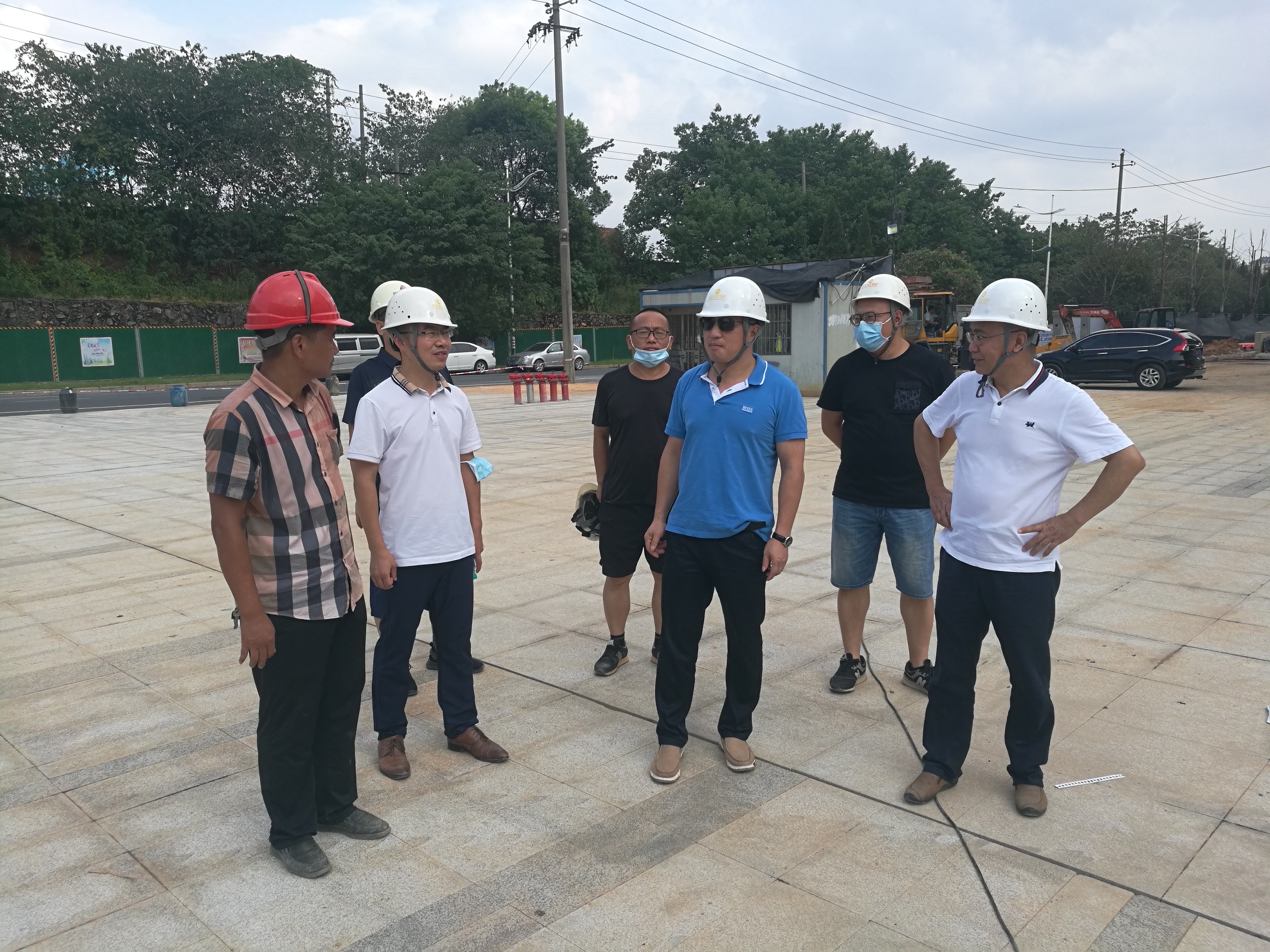 李茶根调研球友会手机版重大重点项目建设情况