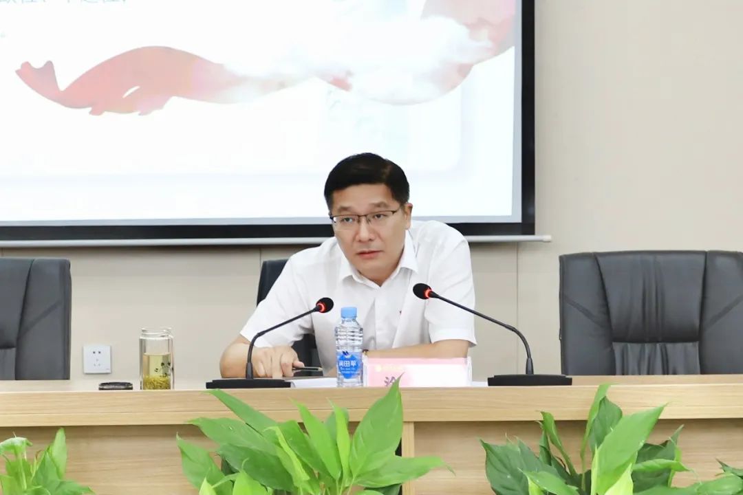 金开球友会手机版开展“党委书记讲党课”活动