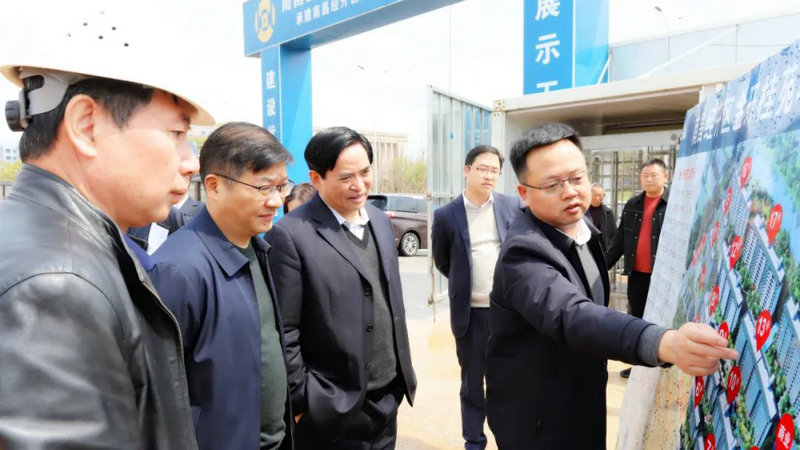 众森绿建低碳科技球友会手机版董事长朱清源一行来访球友会手机版考察交流