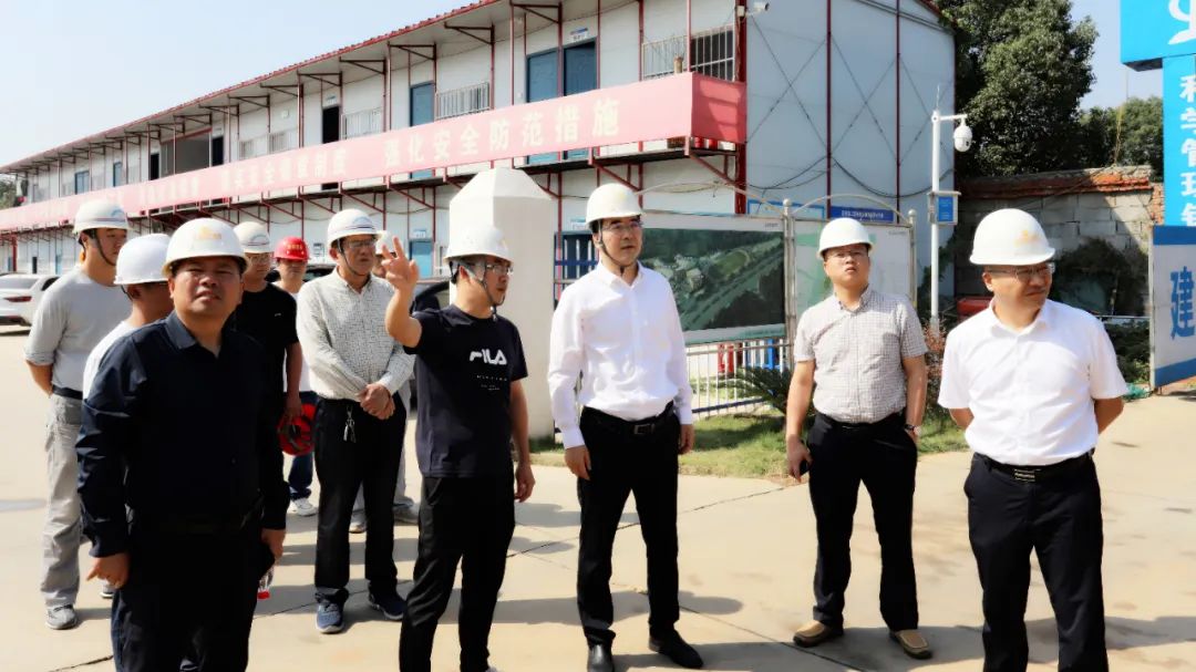 高位调度，加快推进球友会手机版重点项目建设