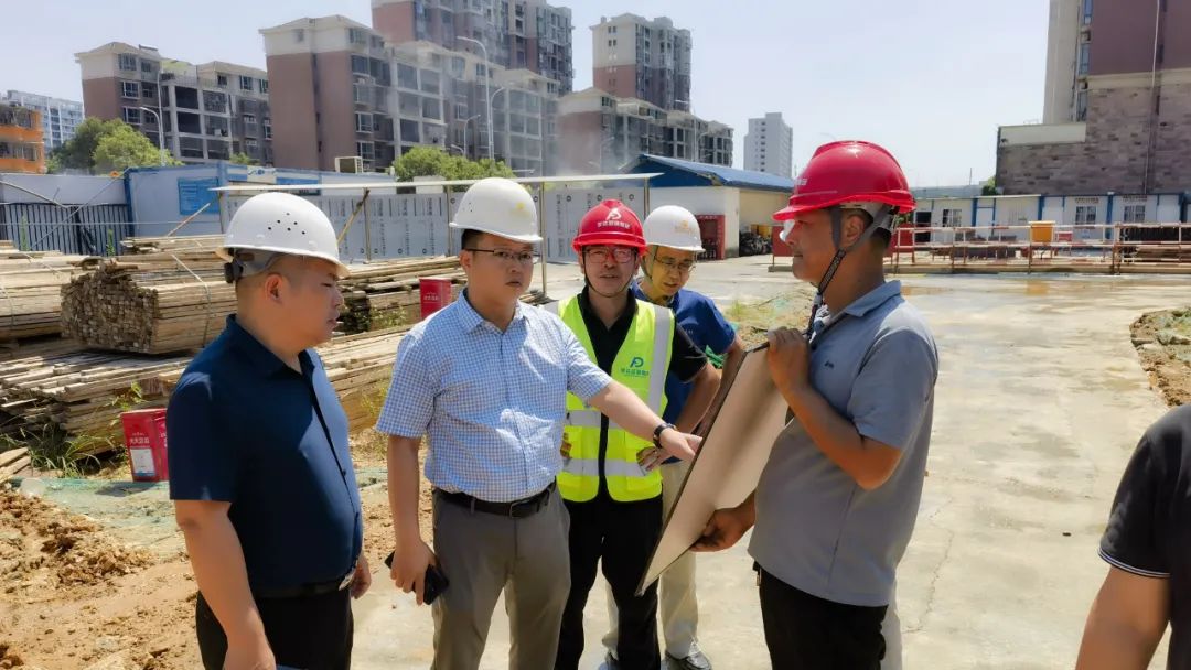 胡许亮带队调度球友会手机版重大重点项目建设